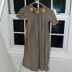 fall dress! Size 6 perfect for your little one! 🍁🍁